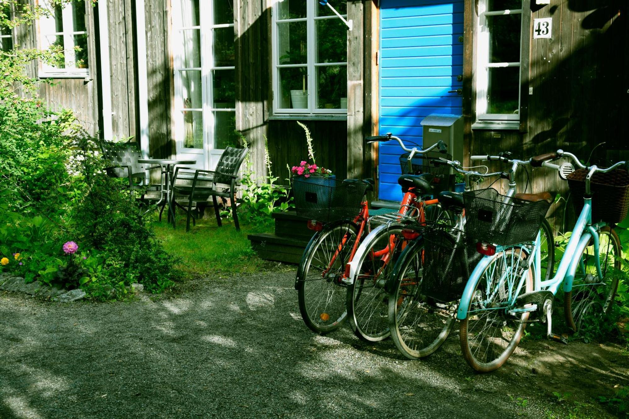 B&B Eco-Village 12 Min From City Стокхолм Екстериор снимка
